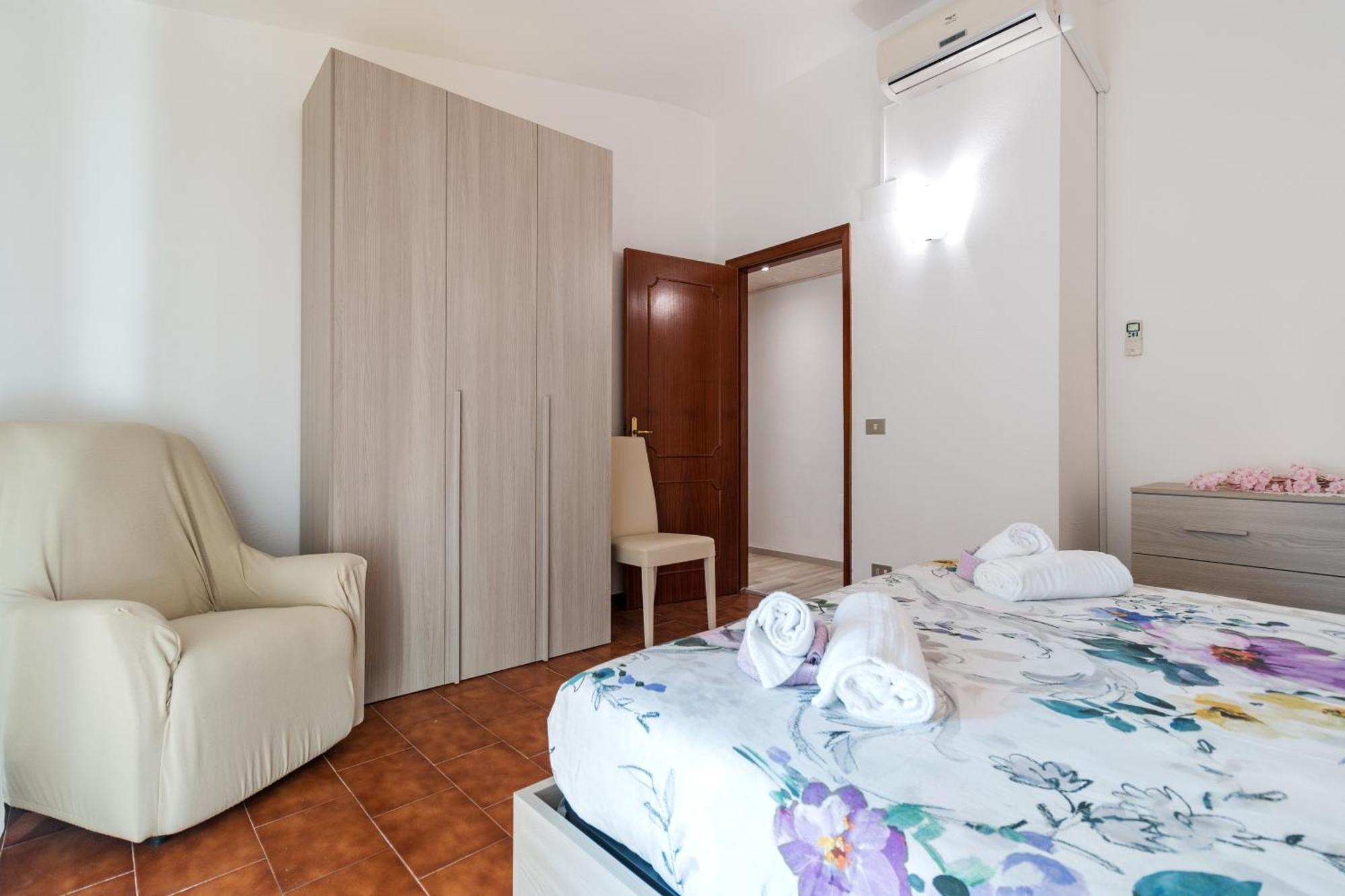 Near The Port Apartment Cala Gonone Exterior photo